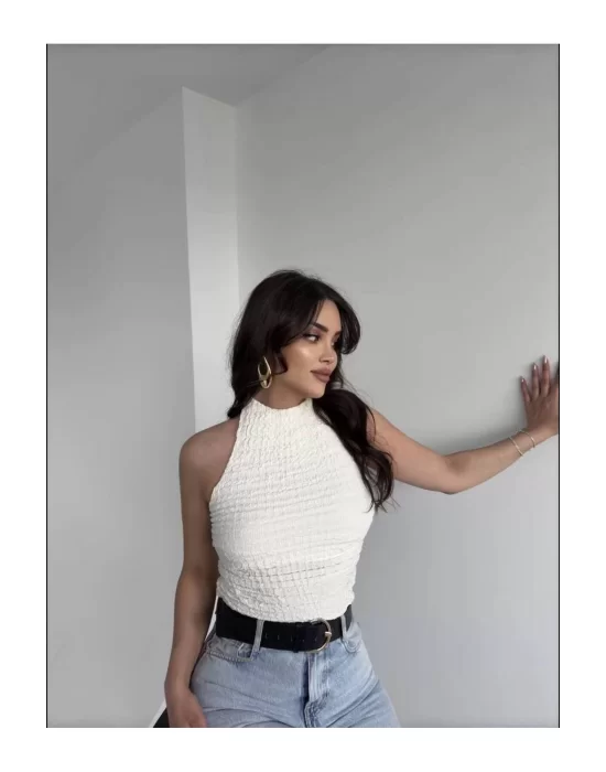 Halter Yaka Sırt Dekolteli Crop Bluz