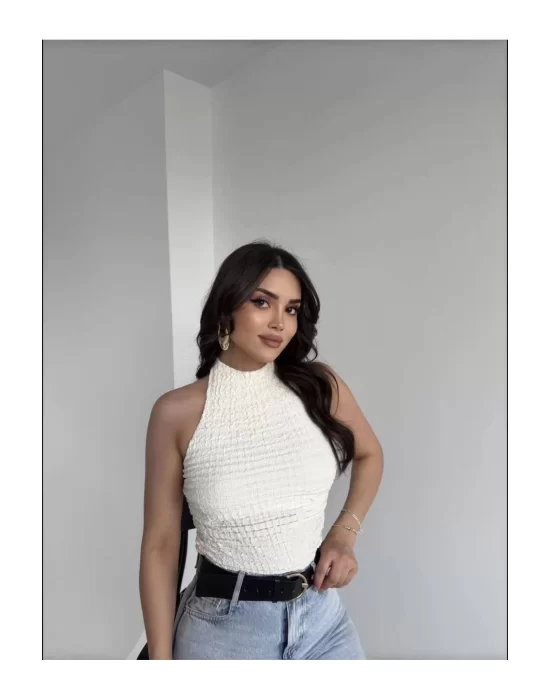 Halter Yaka Sırt Dekolteli Crop Bluz