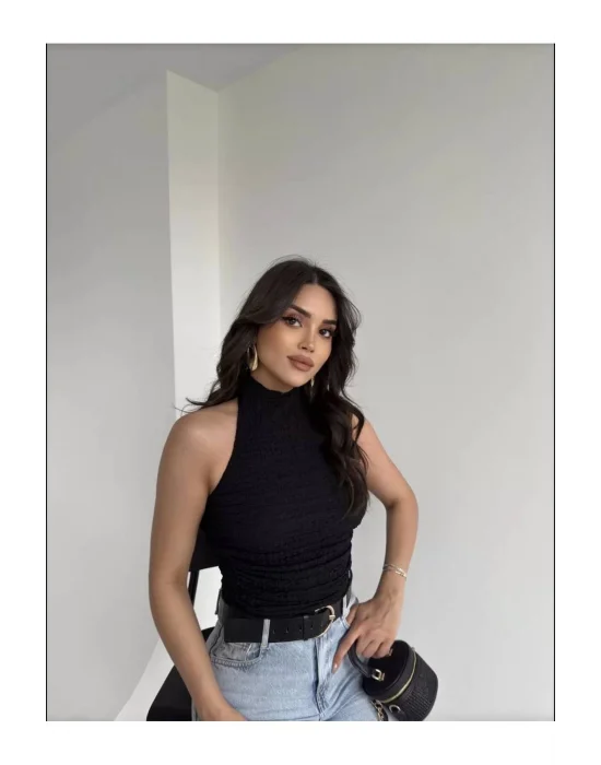Halter Yaka Sırt Dekolteli Crop Bluz