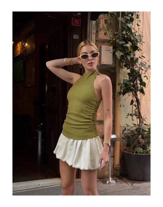 Halter Yaka Sırt Dekolteli Crop Bluz