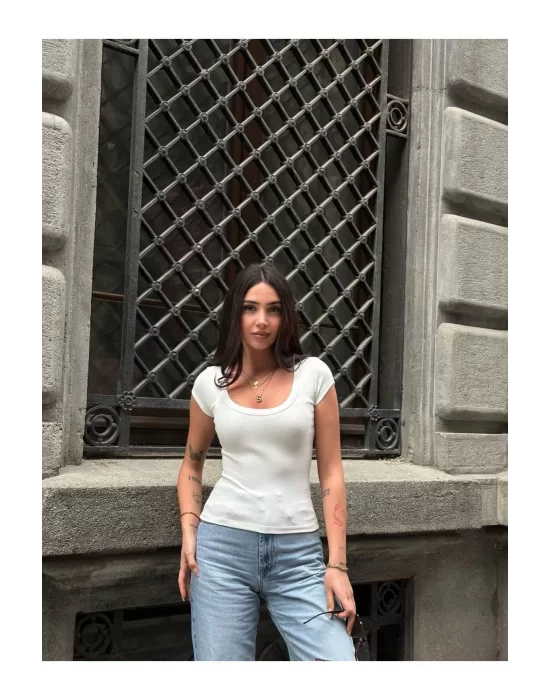 Kadın Pamuklu Ribana U Yaka T-Shirt | Rahat ve Şık Tasarım