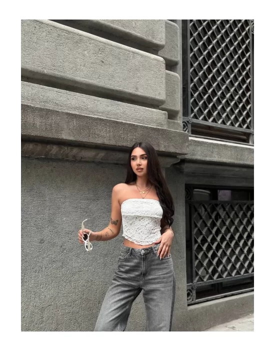 Dantel Straplez Crop Top | Şık ve Zarif Tasarım