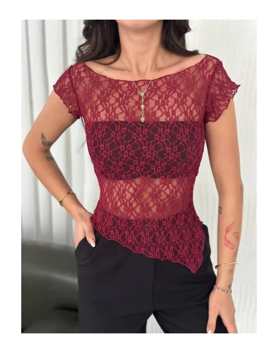 Dantelli Asimetrik Kesim Transparan Crop Bluz – Yumuşak Dokulu, Kısa Kollu, Modern ve Şık
