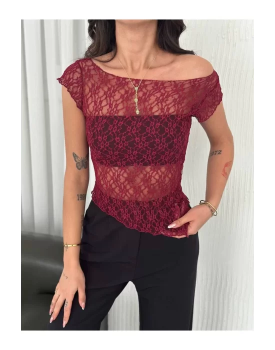 Dantelli Asimetrik Kesim Transparan Crop Bluz – Yumuşak Dokulu, Kısa Kollu, Modern ve Şık