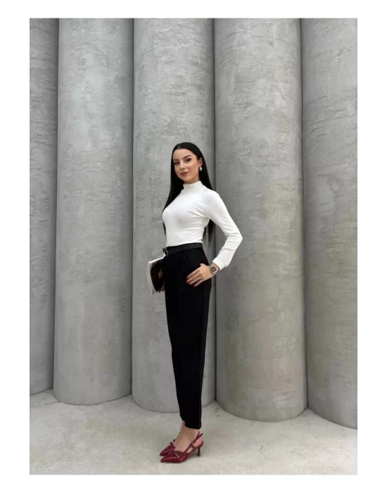 Kadın Yüksek Bel Straight Havuç Kesim Pileli Kemerli Kumaş Pantolon, Şıklığın Yeni Adı