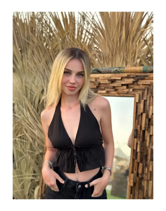 Kadın Pamuk Keten Sırt Dekolteli Halter Yaka Bağlamalı Crop Bluz