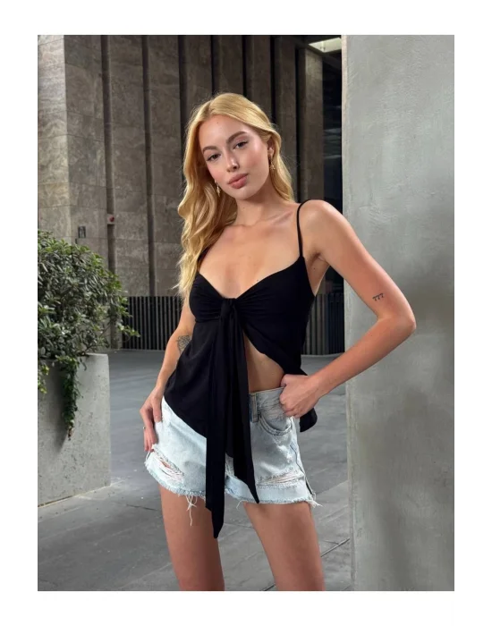 Önü Fiyonk Bağlamalı Asimetrik Askılı Crop Bluz