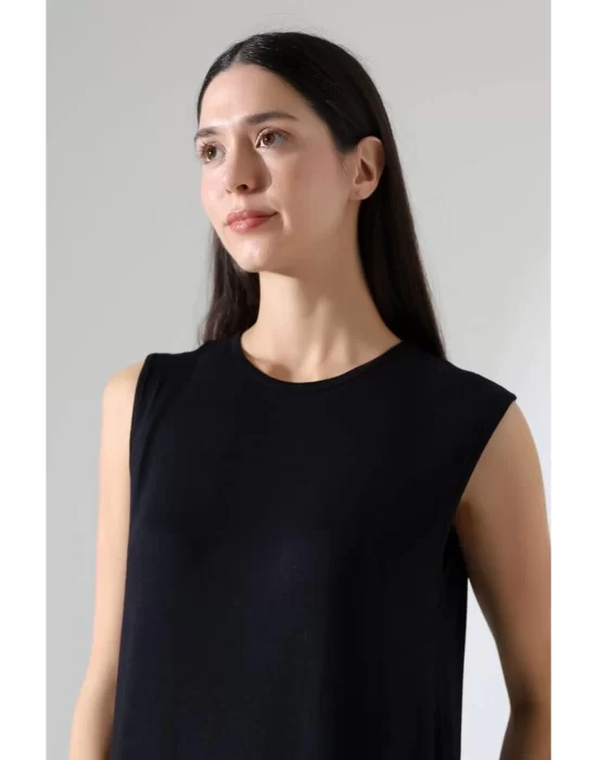 Kadın Siyah Oversize Sıfır Kol Bisiklet Yaka Basic Günlük Uzun Içlik Tunik Viscon Kumaş