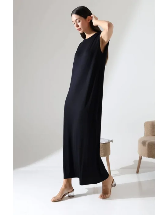 Kadın Siyah Oversize Sıfır Kol Bisiklet Yaka Basic Günlük Uzun Içlik Tunik Viscon Kumaş