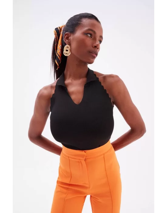 Halter Yaka Crop Bluz