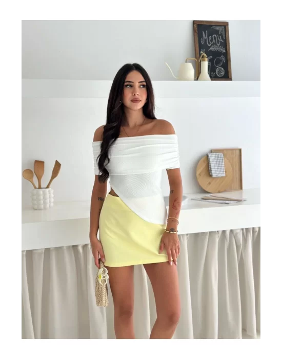 Kadın Asimetrik Kesim Straplez Yaka Ottoman Kumaş Crop Bluz