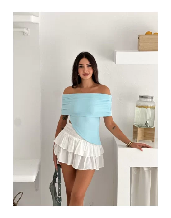 Kadın Asimetrik Kesim Straplez Yaka Ottoman Kumaş Crop Bluz
