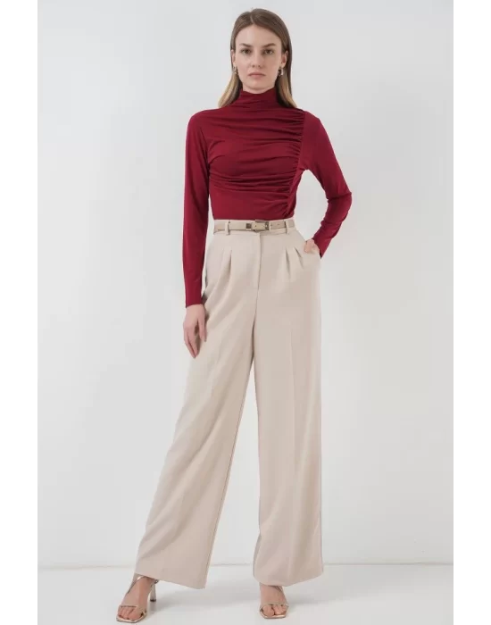 938 Büzgü Detaylı Dik Yaka Sandy Bluz - Bordo