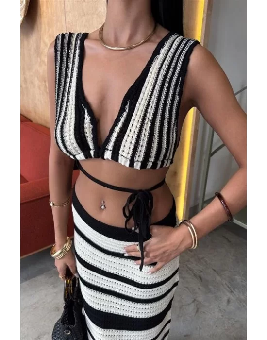 Çizgili Bikini Üst Ve Etek Triko Takım 10110