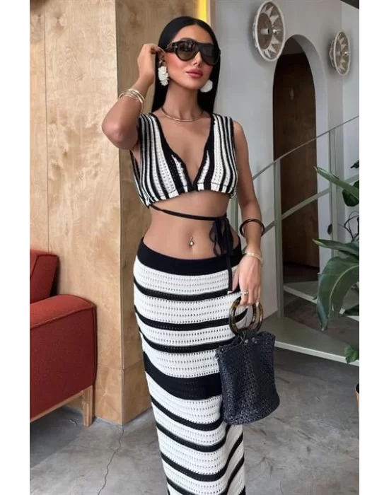 Çizgili Bikini Üst Ve Etek Triko Takım 10110