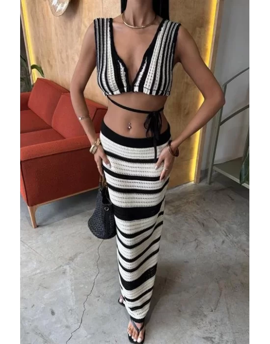 Çizgili Bikini Üst Ve Etek Triko Takım 10110