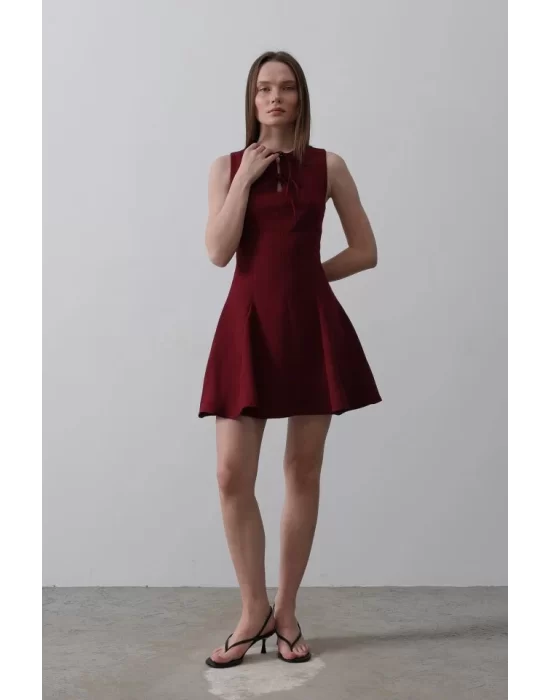 Fiyonk Detay Sıfır Kollu Mini Elbise - Bordo