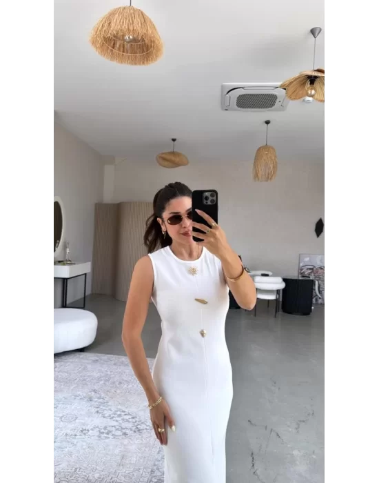 Kadın Bisiklet Yaka Broş Detay Yırtmaçlı Maxi Boy Ottoman Elbise