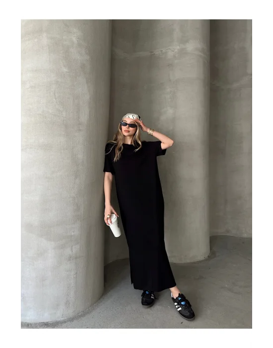 MetuCa Kadın Siyah Modal Kumaş Yanları Yırtmaçlı Salaş Uzun Tişört Elbise İç Göstermez