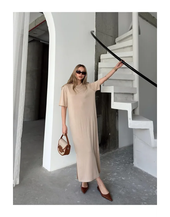 MetuCa Kadın Bej Modal Kumaş Yanları Yırtmaçlı Salaş Uzun Tişört Elbise İç Göstermez