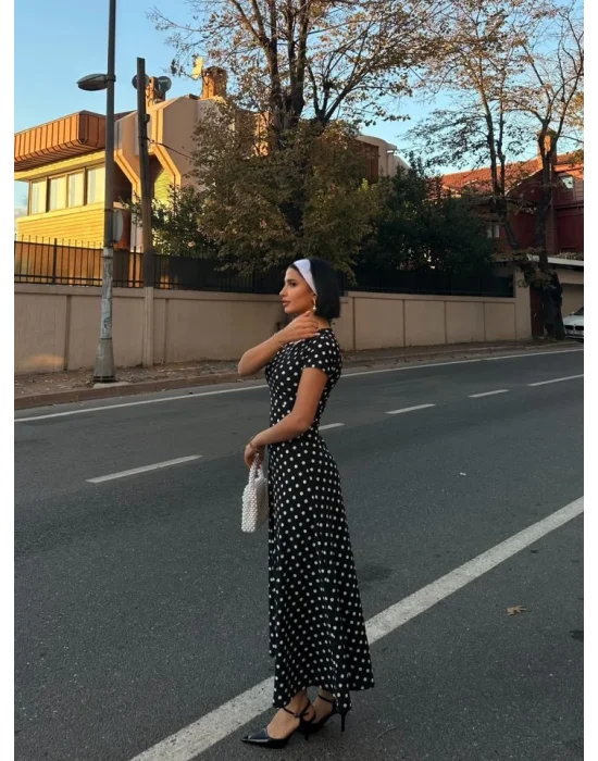 Kadın Kısa Kollu Bisiklet Yaka Puantiyeli Maksi örme Krep Elbise