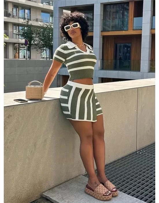 Kadın Kısa Kollu Polo Yaka Crop Asimetrik Mini Triko Etek Ikili Takım