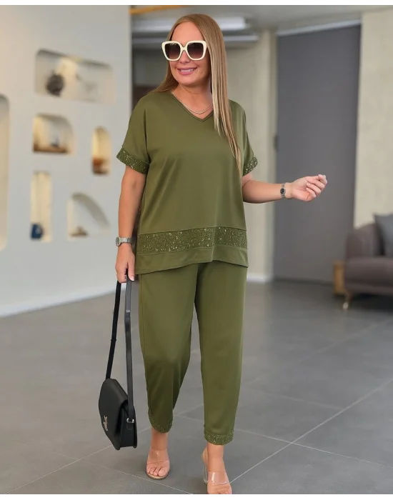 Kadın Kısa Kollu V Yakalı Pul Payetli Viskon Iki Iplik Bluz Ve Pantolon Ikili Takım