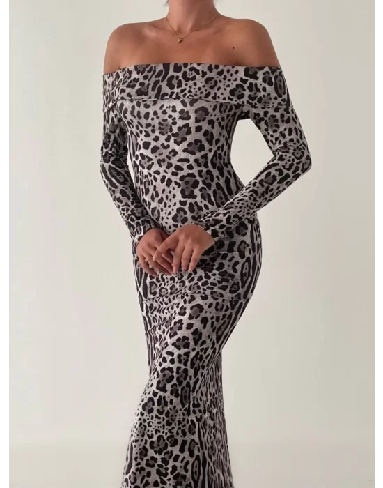 Kadın Madonna Yaka Dalgıç Kumaş Leopar Desen Maxi Boy Derin Yırtmaçlı Elbise