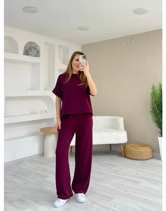 Kadın Modal Kumaş V Yaka Tişört Ve Bol Kesim Pantolon Ikili Takım
