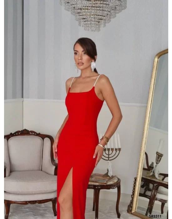 Kadın Omuz Askılı Derin Yırtmaç Detay Maxi Boy Elbise