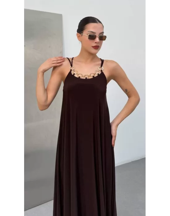 Kadın Omuz Askılı Kuş Gözü Zincir Detay Sandy Kumaş Maxi Boy Elbise