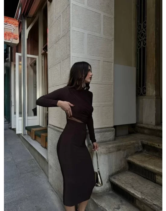 Kadın Sandy Kumaş Drabe Yaka Belinde Tül Detaylı Midi Boy Elbise