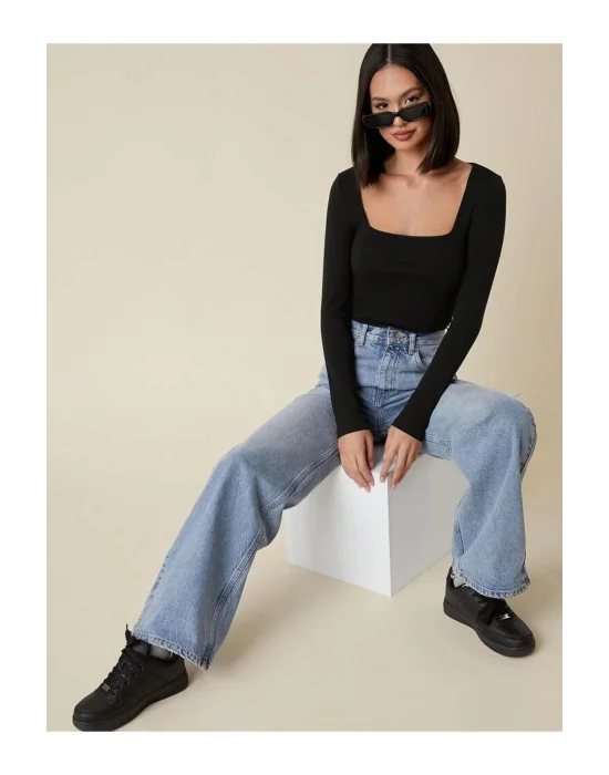 MetuCa Kadın Siyah Kare Yaka Uzun Kollu Vücudu Saran İpek Jarse Kumaş Basic Bluz Badic