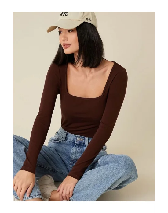 MetuCa Kadın Kahverengi Kare Yaka Uzun Kollu Vücudu Saran İpek Jarse Kumaş Basic Bluz Badic