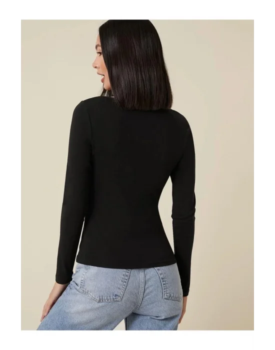 MetuCa Kadın Siyah Kare Yaka Uzun Kollu Vücudu Saran İpek Jarse Kumaş Basic Bluz Badic