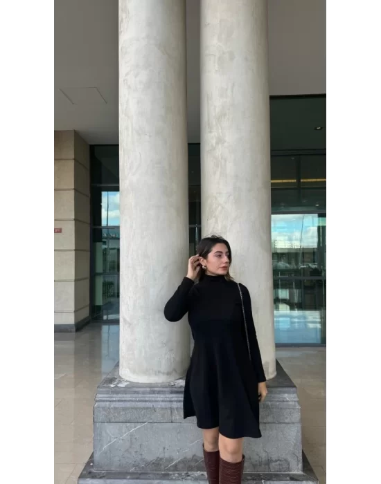 Kadın Uzun Kollu Balıkçı Yaka Salaş Kusa Akrilik Elbise