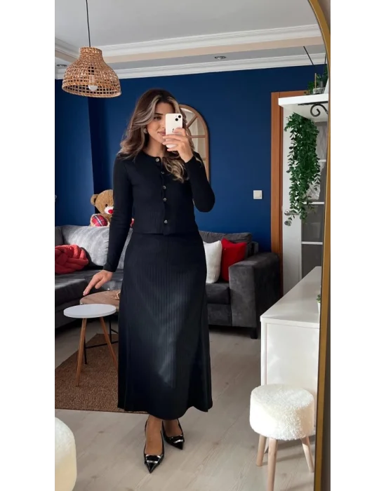 Kadın Uzun Kollu önden Düğmeli Bluz Ve Yüksek Bel A Kesim Uzun Etek şardonlu Kaşkorse Ikili Takım