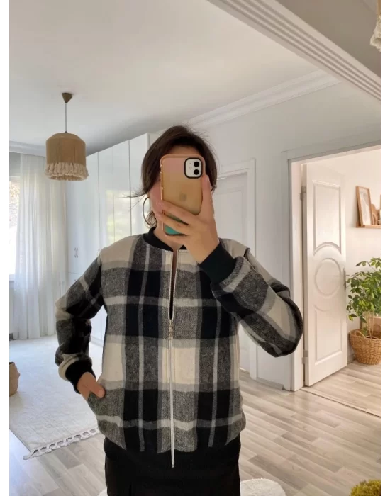 Kadın Uzun Kollu önden Fermuarlı Ekose Desenli Ceket