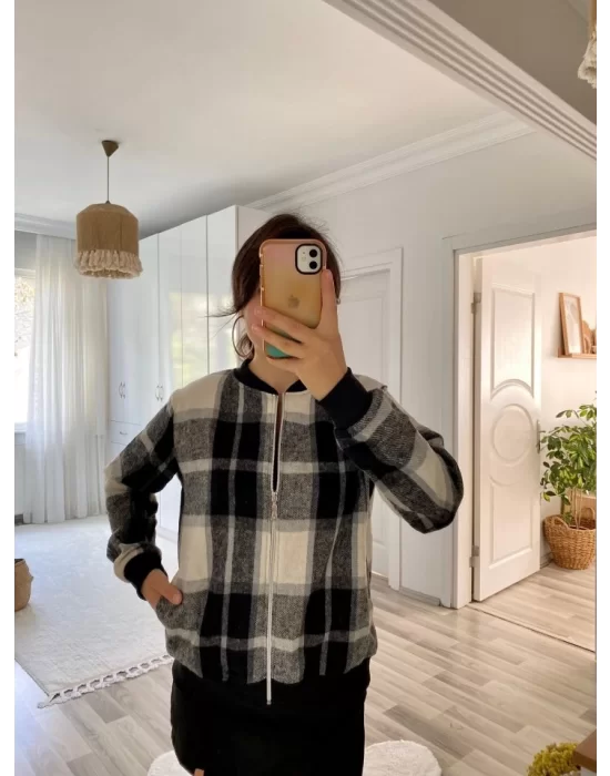 Kadın Uzun Kollu önden Fermuarlı Ekose Desenli Ceket