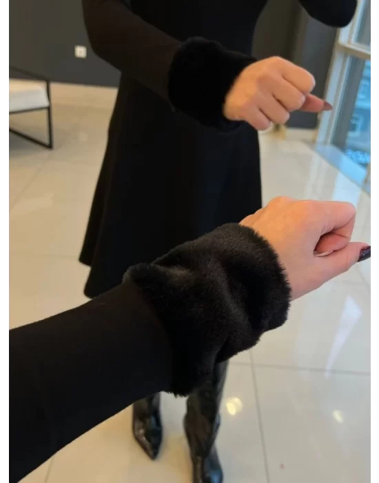 Kadın Uzun Kollu Yaka Ve Manşetleri Peluş Detay Fermuar Dekolteli Mini Elbise