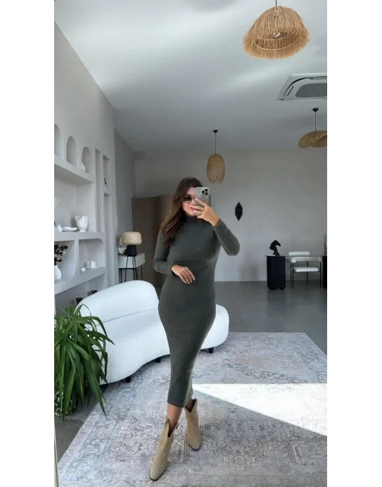 Kadın Yarım Balıkçı Yaka Süet Kumaş Fırsat ürün Midi Boy Elbise