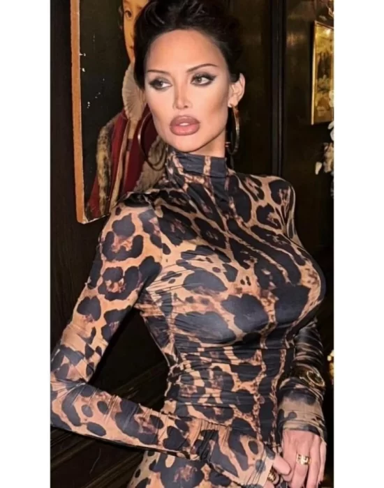 Kadın Yarım Balıkçı Yaka Uzun Kollu Leopar Baskılı Atlas Kumaş Maxi Boy Elbise