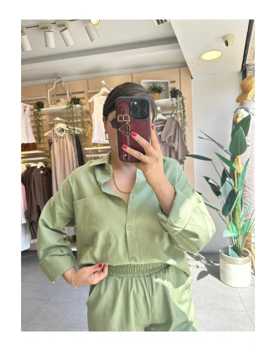 MetuCa Kadın Çağla Yeşili Gabardin Takım: Oversize Gömlek & Beli Lastikli Havuç Kesim Pantolon