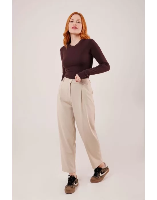 Kapama Cep Detaylı Krem Pantolon