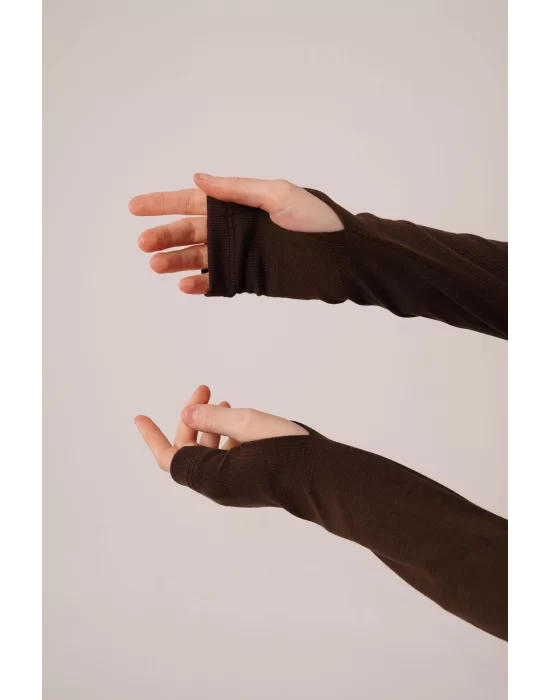 Kare Yaka Bluz Ve Yırtmaç Detaylı Etek İkili Kahverengi Takım