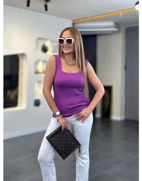 Kare Yaka Kalın Askılı Beyaz Triko Bluz