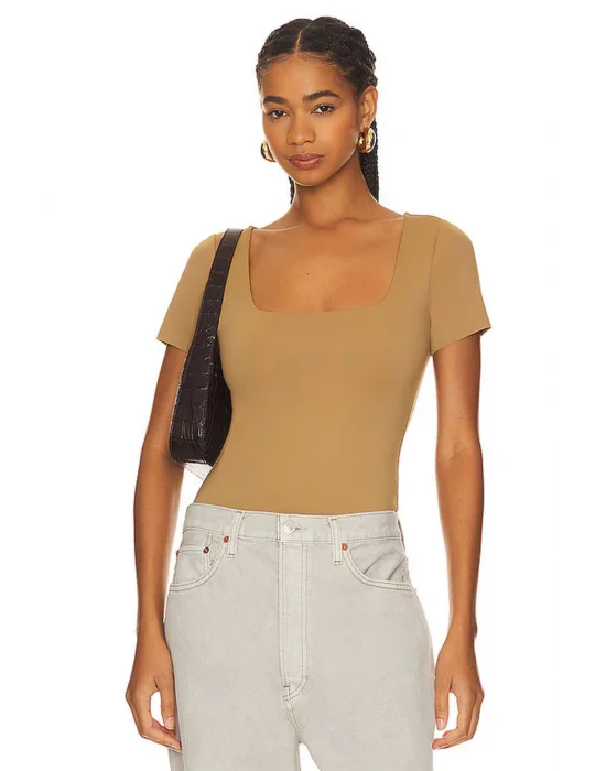 MetuCa Kadın Bej Kare Yaka Kısa Kollu İpek Jarse Kumaş Tanga Kesim Bodysuit Zıbın