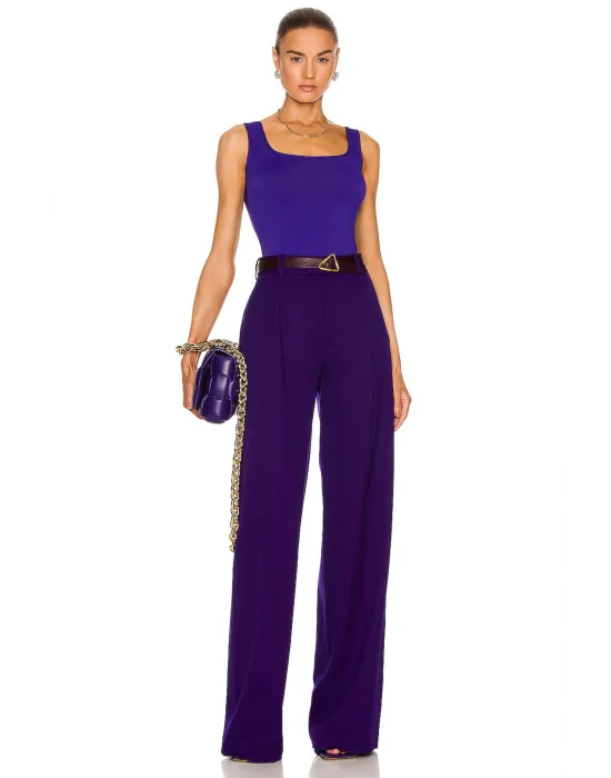 Kare Yaka Sıfır Kol Bodysuit