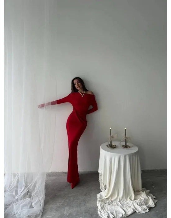 Kayık Yaka Uzun Kurdele Elbise