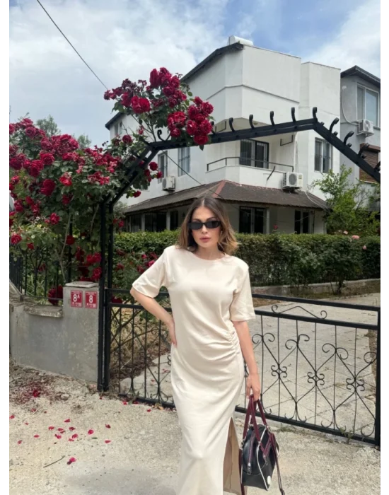 Kısa Kollu Uzun Yandan Yırtmaçlı Elbise - Beyaz